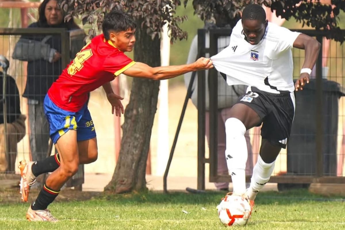El haitiano saltó desde la banca. Foto: Colo Colo Fútbol Joven.
