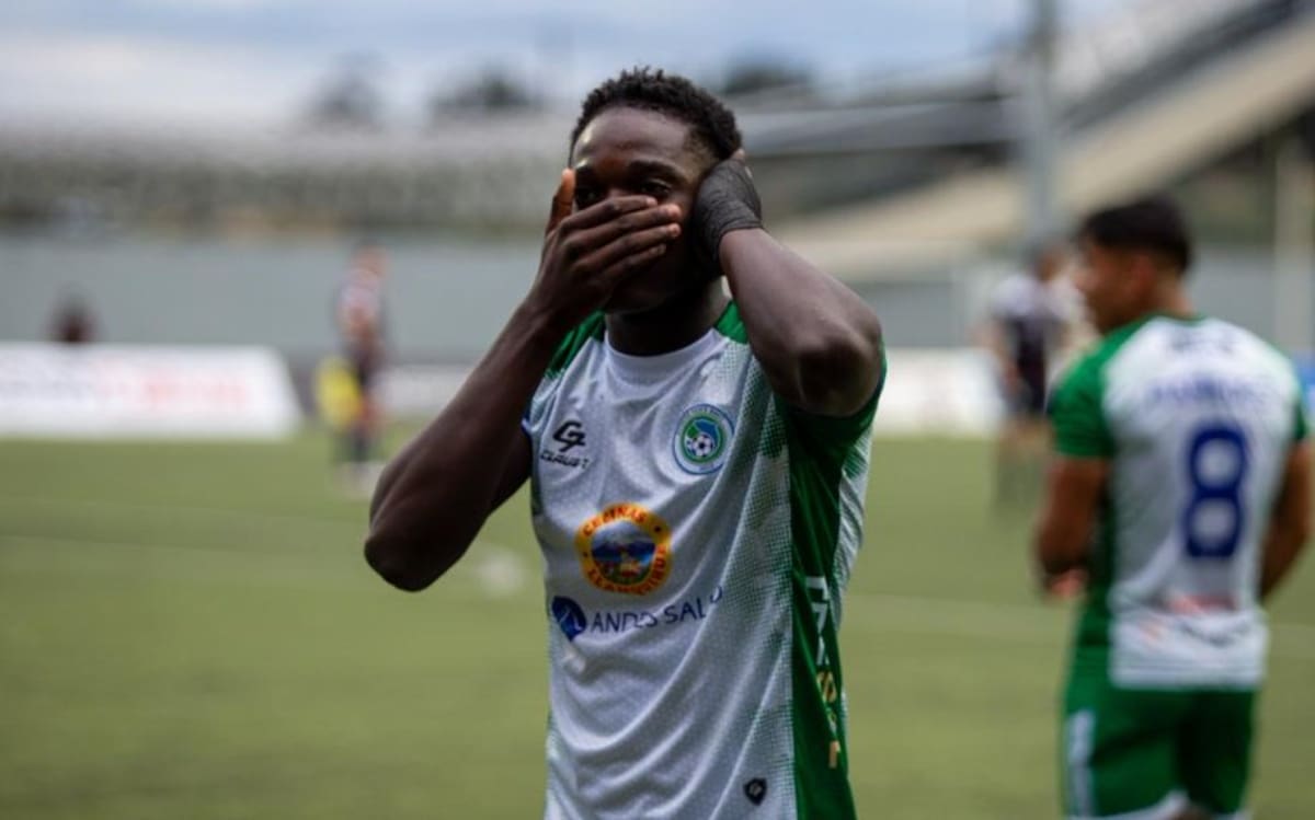 El extremo está dando que hablar en Primera B y en Colo Colo están atentos. Foto: @DPMChile.