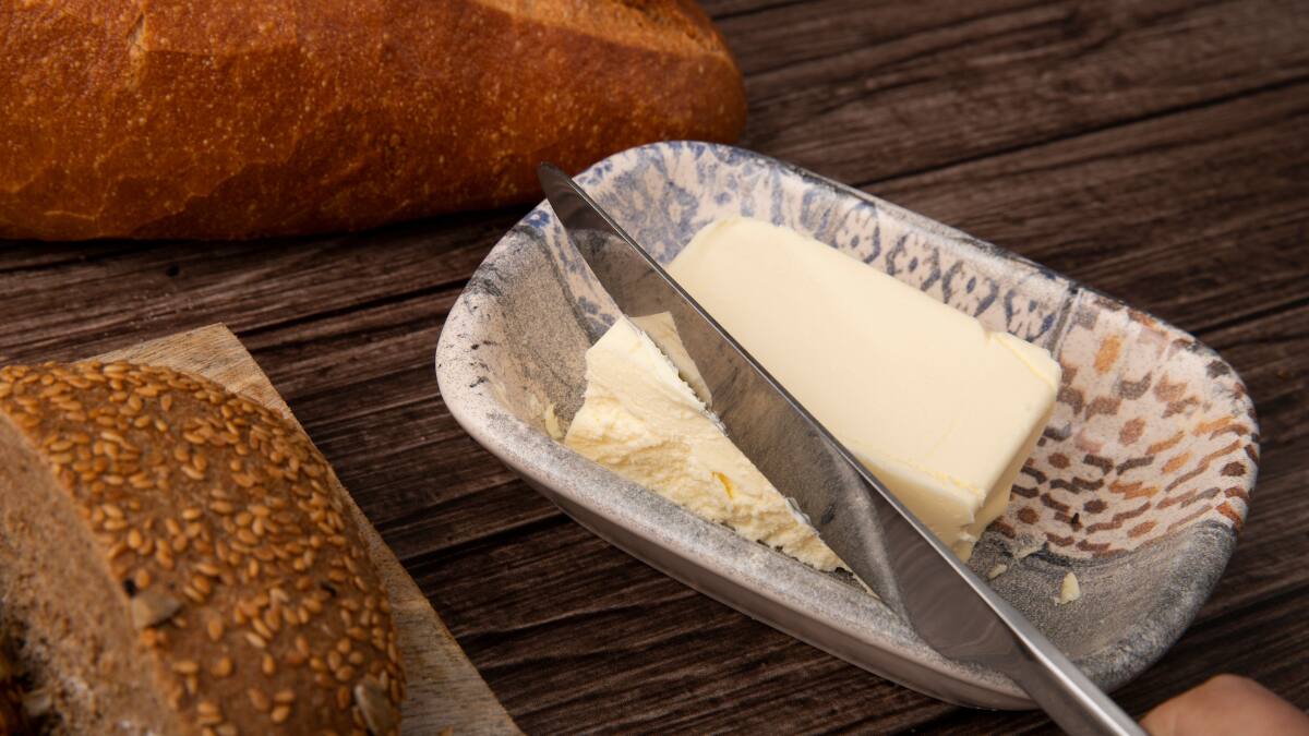 Reemplazar la mantequilla con este alimento desde los 50 años aumenta la longevidad según Harvard