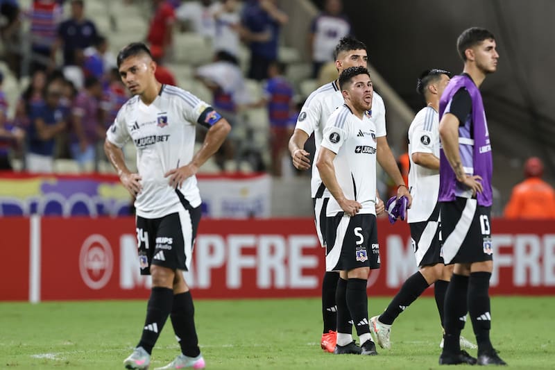 criticó a los volantes de Colo Colo tras la caída ante Fortaleza. (Foto: EFE)