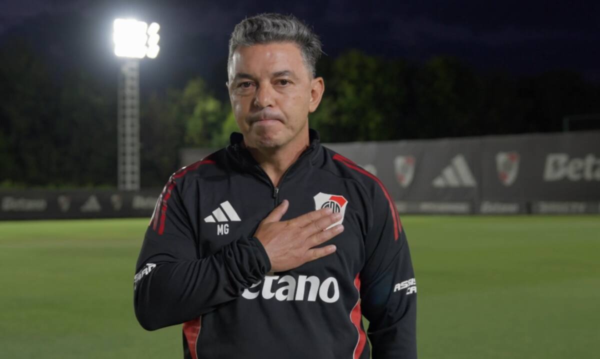 anunciando su salida de River y despidiéndose de los hinchas. Foto: video en X de River Plate