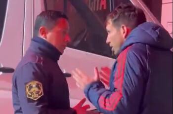 Captan discusión de Manuel Mayo con la policía por falta de contingente para el plantel de la U