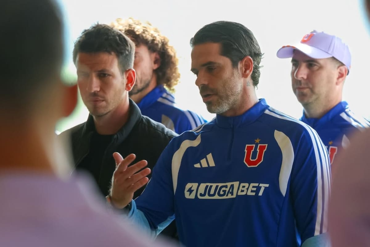 y Fernando Gago. Foto: @udechileoficial en Instagram.