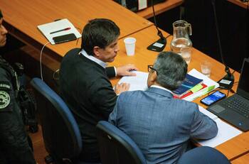 Defensa de Manuel Monsalve pide cumplir prisión preventiva en casa tras amenazas al exsubsecretario