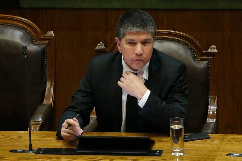 Acusaciones en contra de Manuel Monsalve derivaron en su renuncia al PS.
