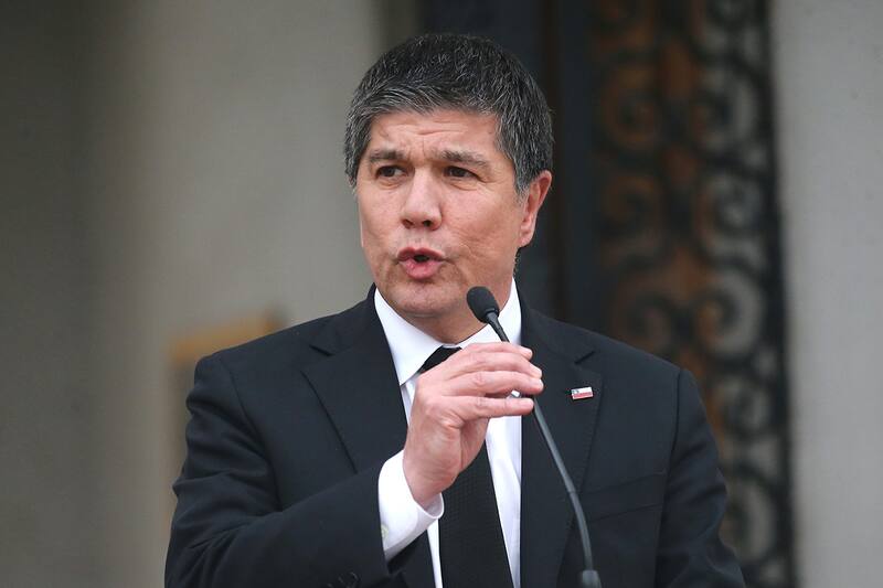 Manuel Monsalve fue destituido en medio de las investigaciones por presunto abuso sexual.