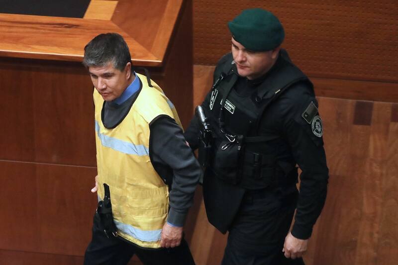 En el séptimo Juzgado de Garantia de Santiago se realiza audiencia de revisión de prisión preventiva del exsubsceretario.