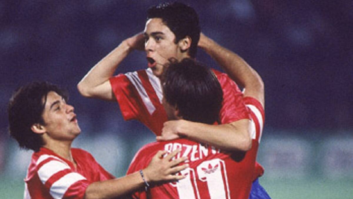 Chile en Mundiales Sub 17: el mítico equipo del Pollo Véliz que hizo madrugar a todo un país