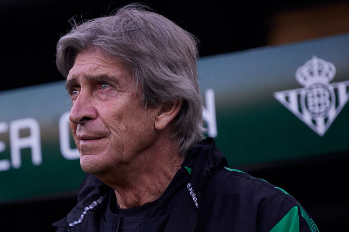 Manuel Pellegrini realizó un viaje relámpago a Santiago por motivos personales. Foto: @RealBetis
