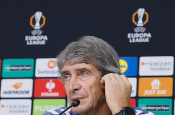 Manuel Pellegrini: De la renovación con cláusula a favor de Chile al “ya veremos”