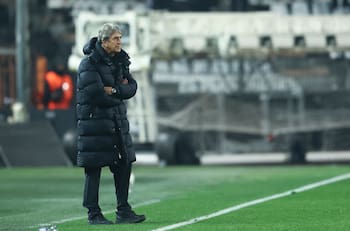 “Mostró su cara más fea”: Pellegrini y Betis enfrentan duras críticas tras su primera derrota europea