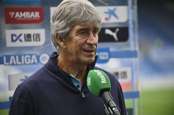 Jugador del Betis muy cerca de marcharse y Manuel Pellegrini está obligado a mover hilos