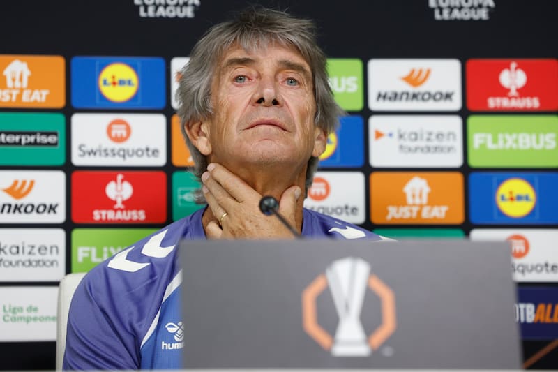 El DT chileno no lo tiene considerado esta temporada. Foto: Agencia EFE.