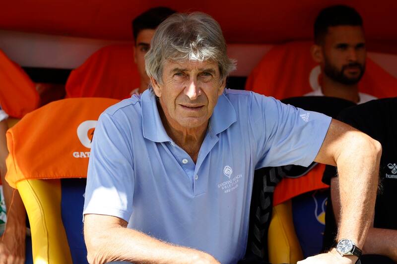 Manuel Pellegrini ya piensa en los refuerzos del Real Betis para la próxima temporada.