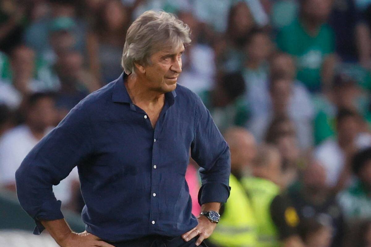 tiene la intención de ampliar su contrato con el Betis. Foto: EFE