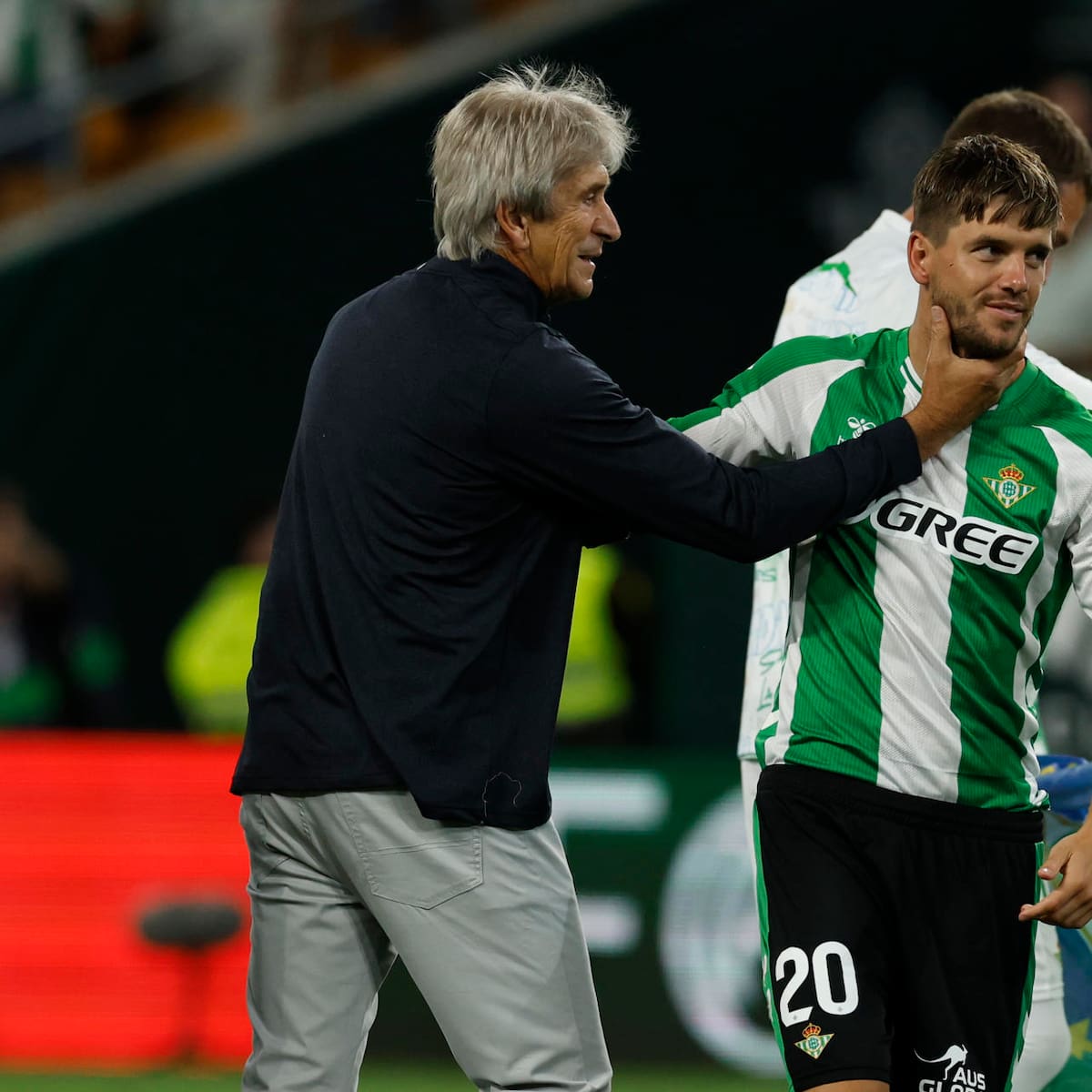 Pellegrini deja en el aire su continuidad en el Betis tras histórica clasificación: “Siempre hay dudas”