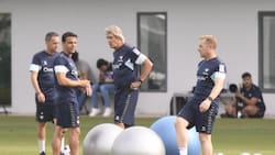 VIDEO | Con Manuel Pellegrini en pleno festejo: ¿Por qué el Betis le hizo un “pasillo” a una de sus principales figuras?