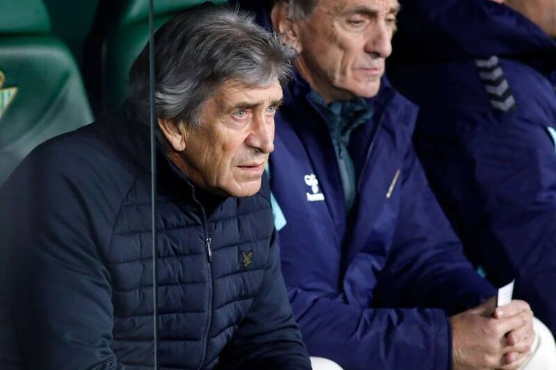 El entrenador chileno está preocupado por el rendimiento del equipo que solo ha logrado un triunfo en los últimos 8 partidos.