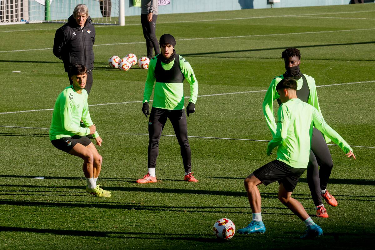 tendrá que mover el tablero en el Betis.