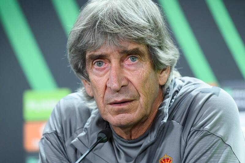 El técnico del Betis se llenó de elogios.