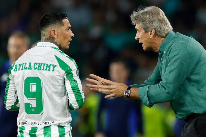 con el Real Betis por UEFA Conference League.