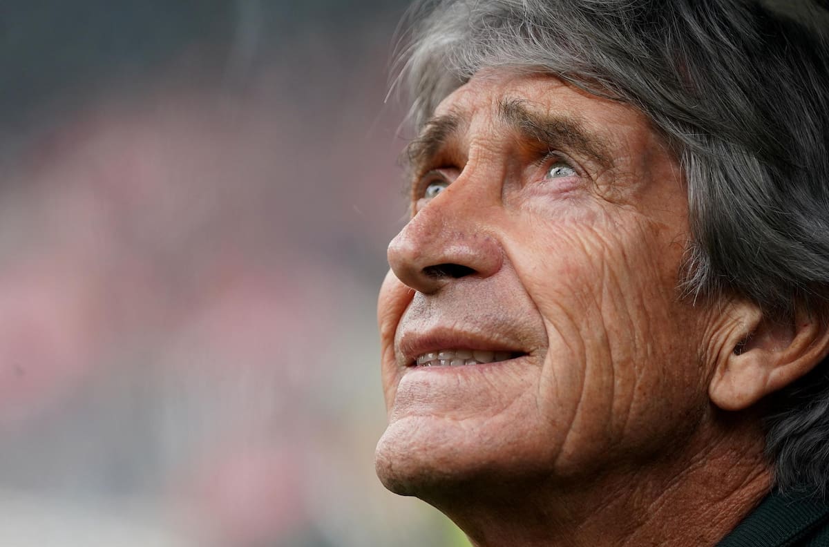“Para nada está descartada la llegada de Manuel Pellegrini a la Selección. En junio viene a Chile, puede ser el momento de conversar”