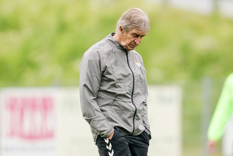 deberá modificar su plan en el Real Betis.