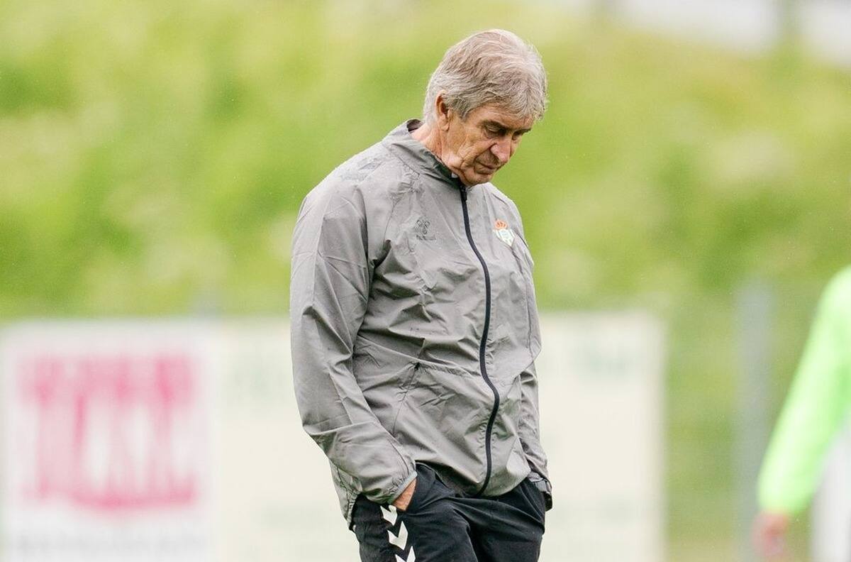 Manuel Pellegrini se despide de uno de los jugadores más reconocidos del Betis