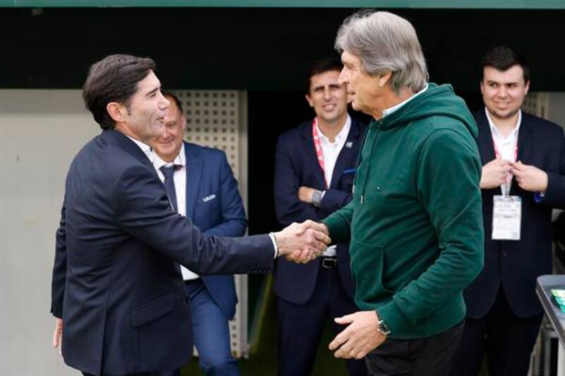 se refirió al duelo entre Real Betis y Villarreal y cómo el Submarino Amarillo 'hizo tiempo' para quedarse con el triunfo. Foto: EFE.