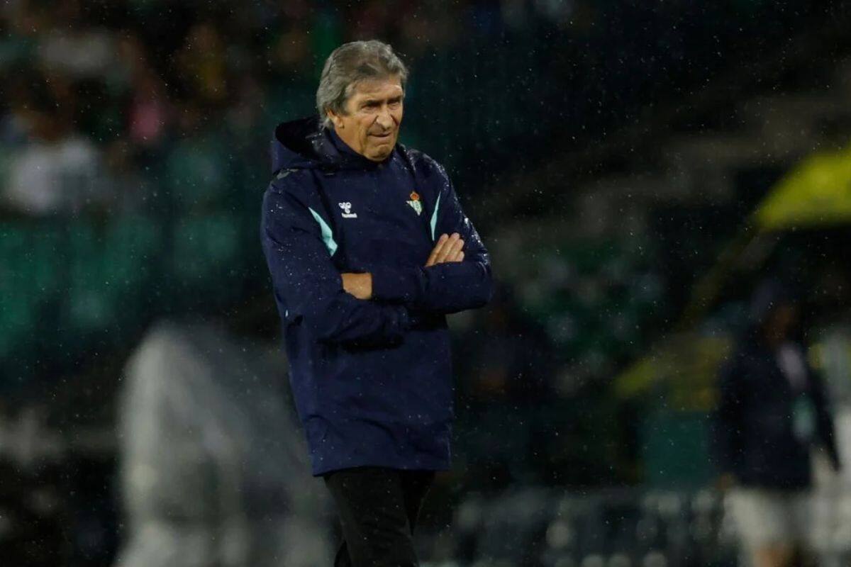 El DT chileno recibió críticas de su colega Bordalás en España.