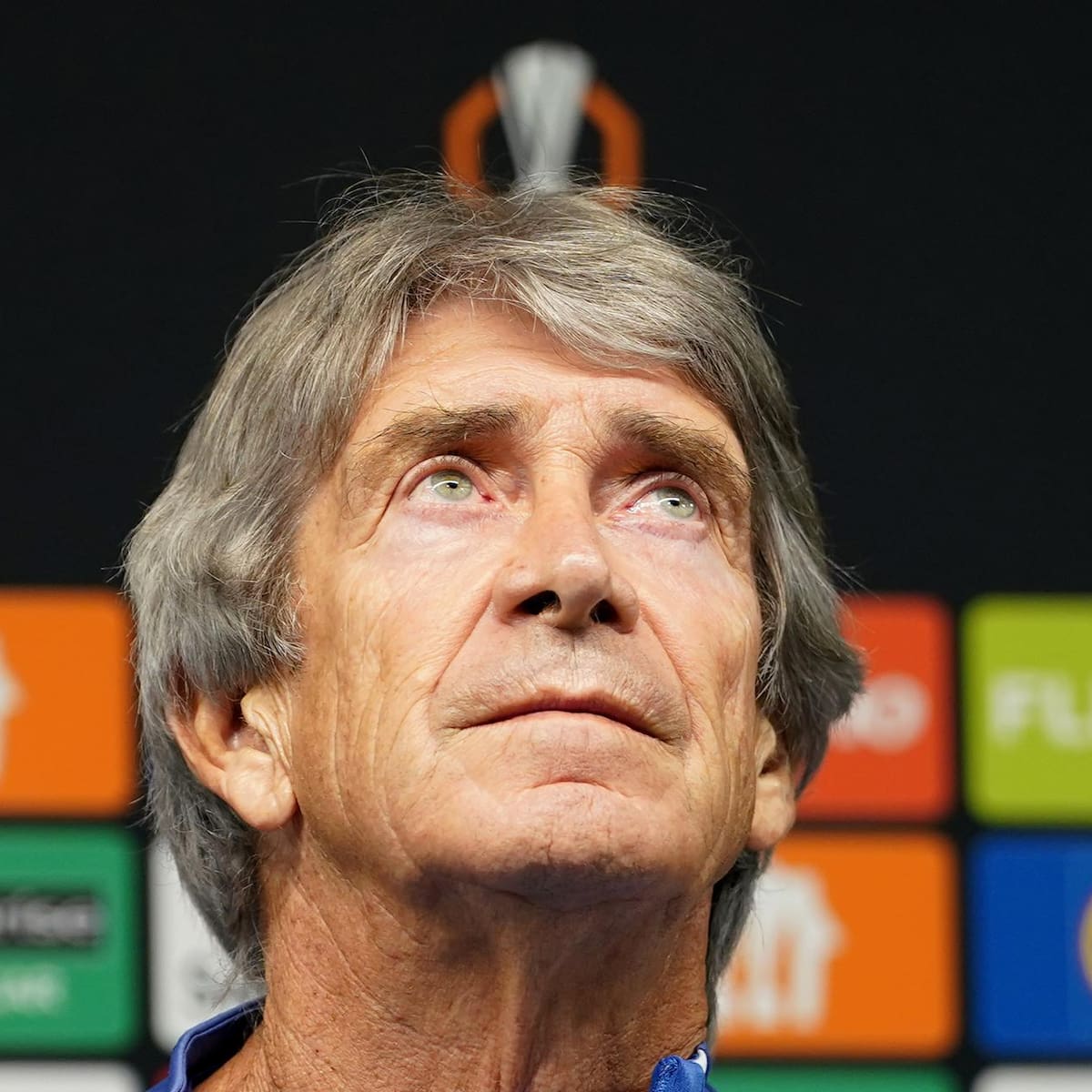 “Esta noche debe irse a su casa”: Hinchas del Betis despedazan a Pellegrini tras su bochorno en Europa League