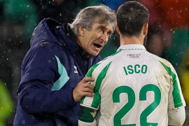 El Ingeniero con Isco Alarcón, una de sus grandes figuras. (Foto: EFE)