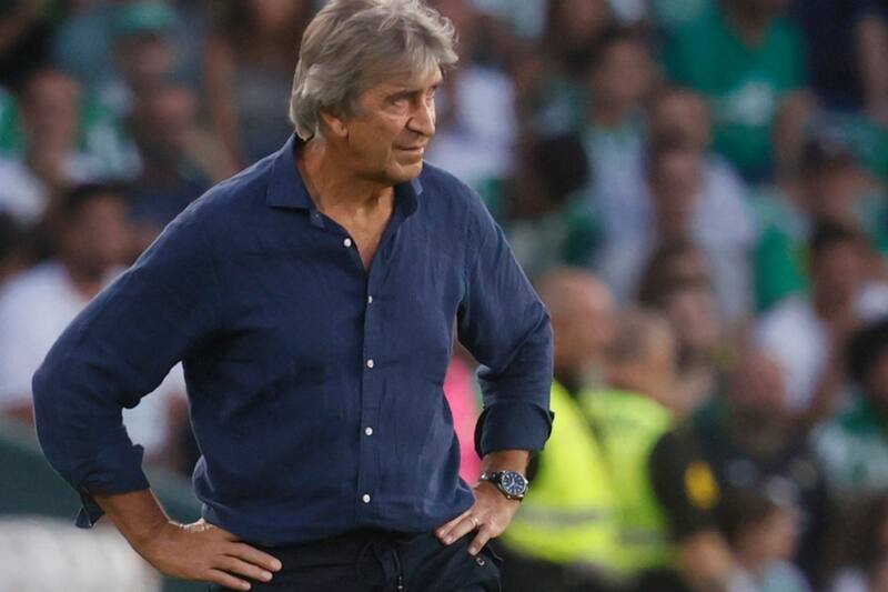 Manuel Pellegrini tendrá que esperar para ver si Álvaro Valles respeta el acuerdo de palabra con el Betis hasta el final.