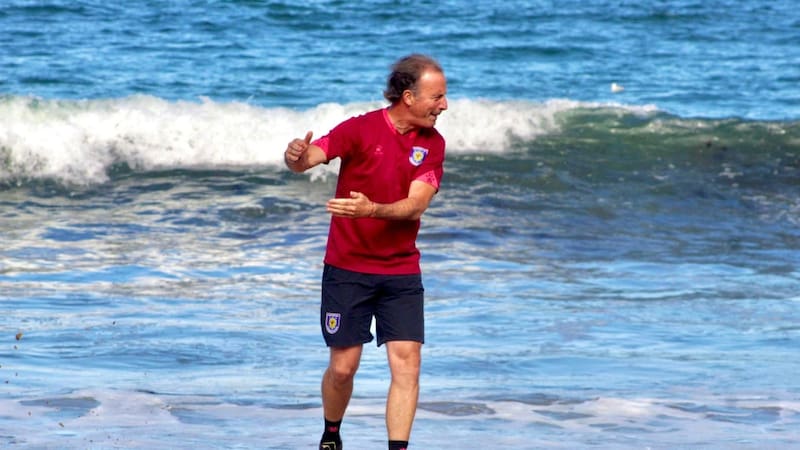 Ya entrena con el equipo: Deportes Concepción sorprende a Manuel Suárez con delantero colombiano