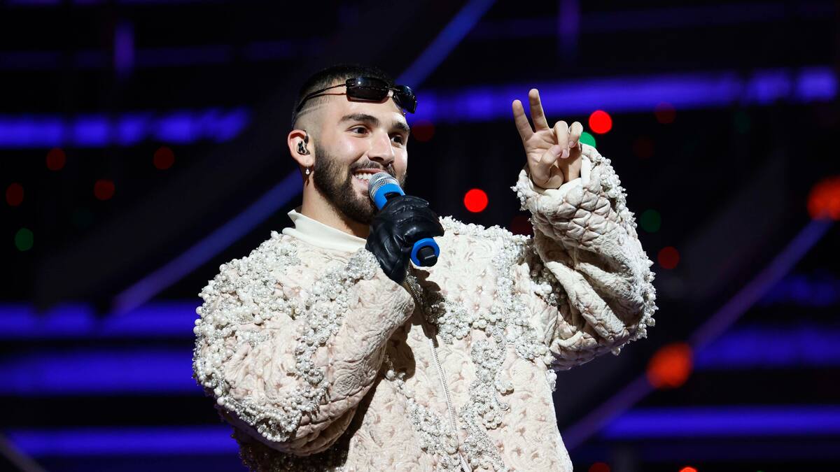 Incluyó mensajes a los afectados y recibió detalle de sus fans: Así fue la presentación de Manuel Turizo en el Festival de Viña 2024