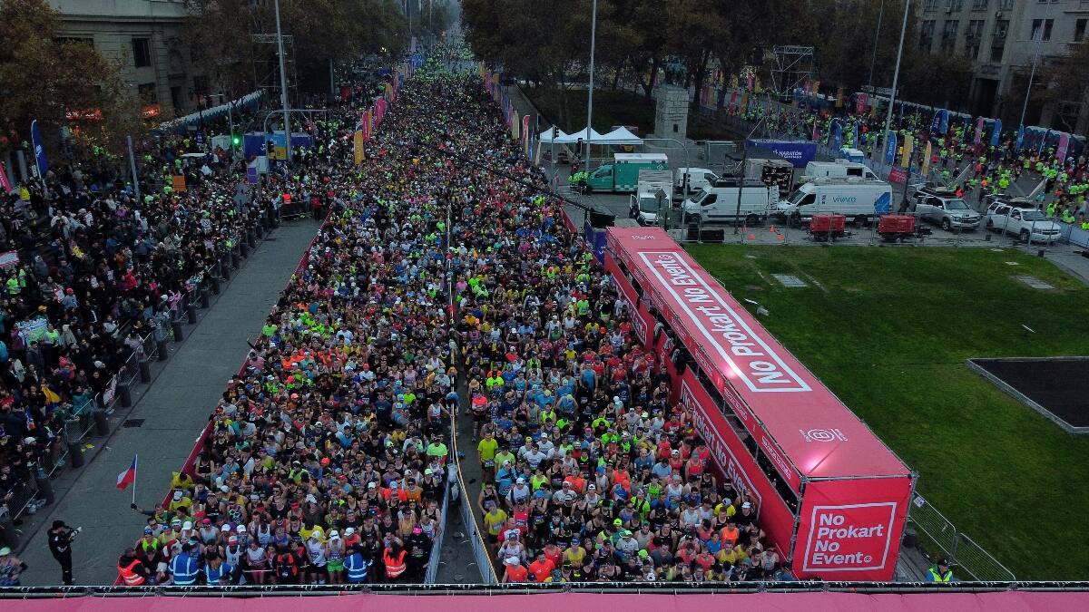 Multitudinaria convocatoria: así lucen las calles de la capital con el Maratón de Santiago