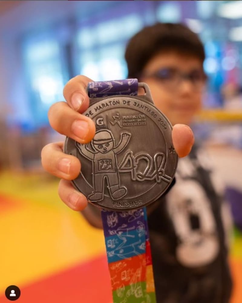 El Maratón de Santiago tendrá una medalla especial para quienes completen los 42 kilómetros de competencia.