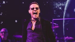 VIDEO | Marc Anthony estalla en furia después de recibir botellazo en pleno concierto en Colombia