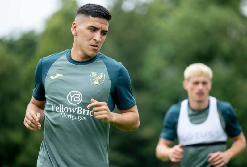 Marcelino Núñez se volvió a ganar la confianza del técnico David Wagner en Norwich City