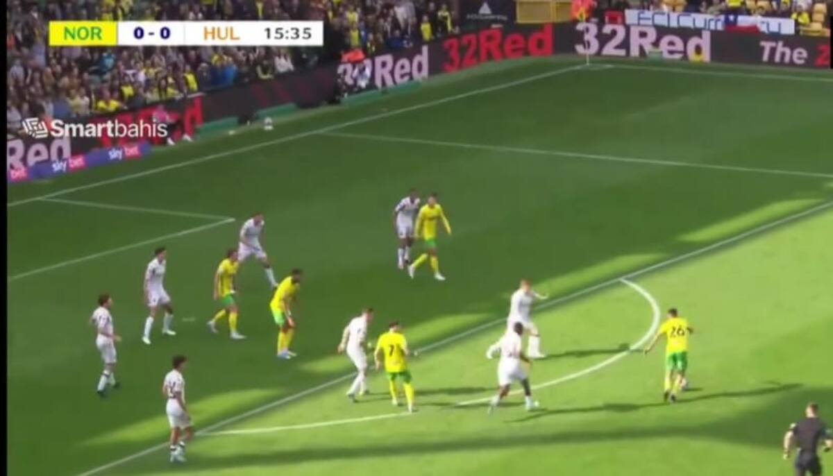 y un tremendo golazo para el Norwich City.