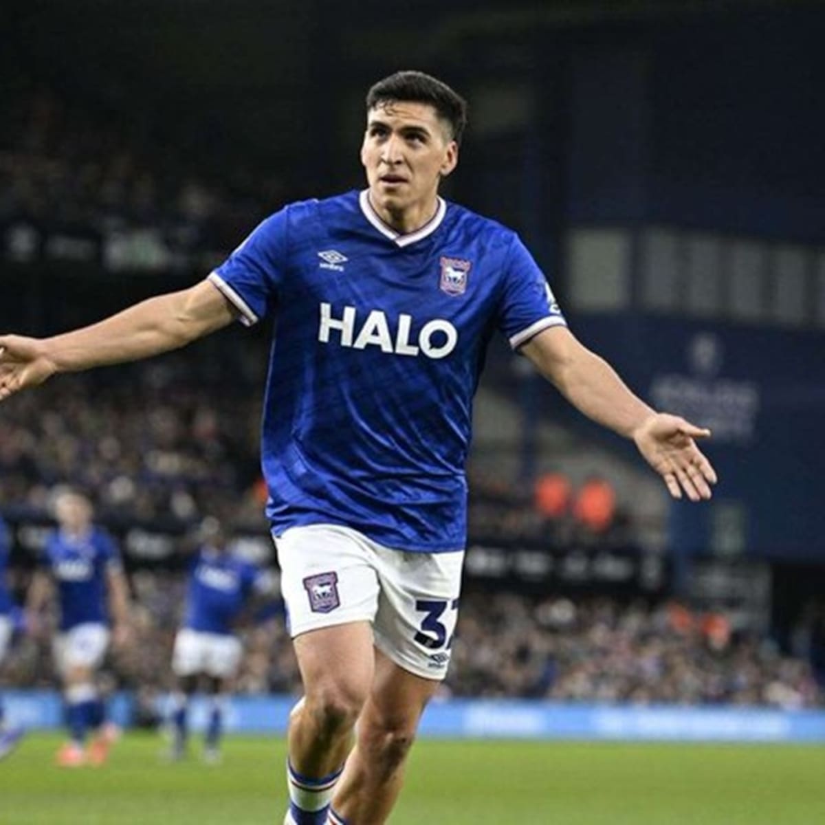 No se vio por TV: filtran nuevo registro del “Circo Romano” que enfrentó Marcelino Núñez en Inglaterra