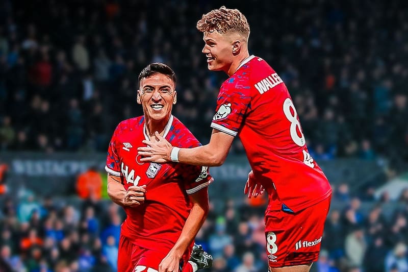 El chileno ha causado un impacto más que positivo en Ipswich Town. Foto: @ipswichtown en Instagram.