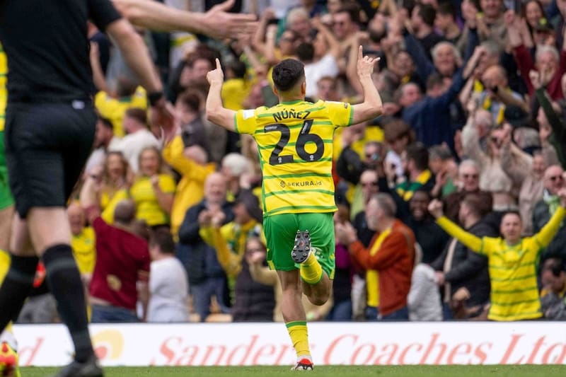 Marcelino Núñez fue la figura en el triunfo de Norwich City sobre Ipswich Town. Foto: Norwich City.