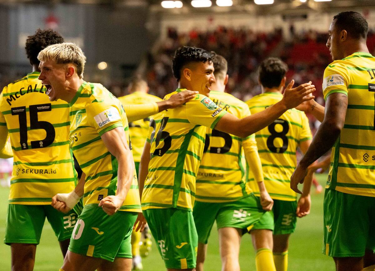 se llenó de aplausos en el empate ante el Leeds United.