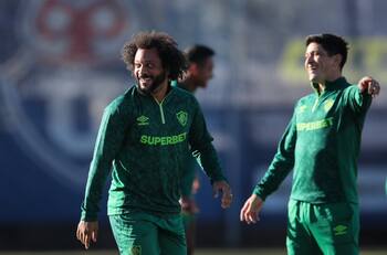 ¿Y si la U cierra por fuera? La visita que engalanó el Centro Deportivo Azul