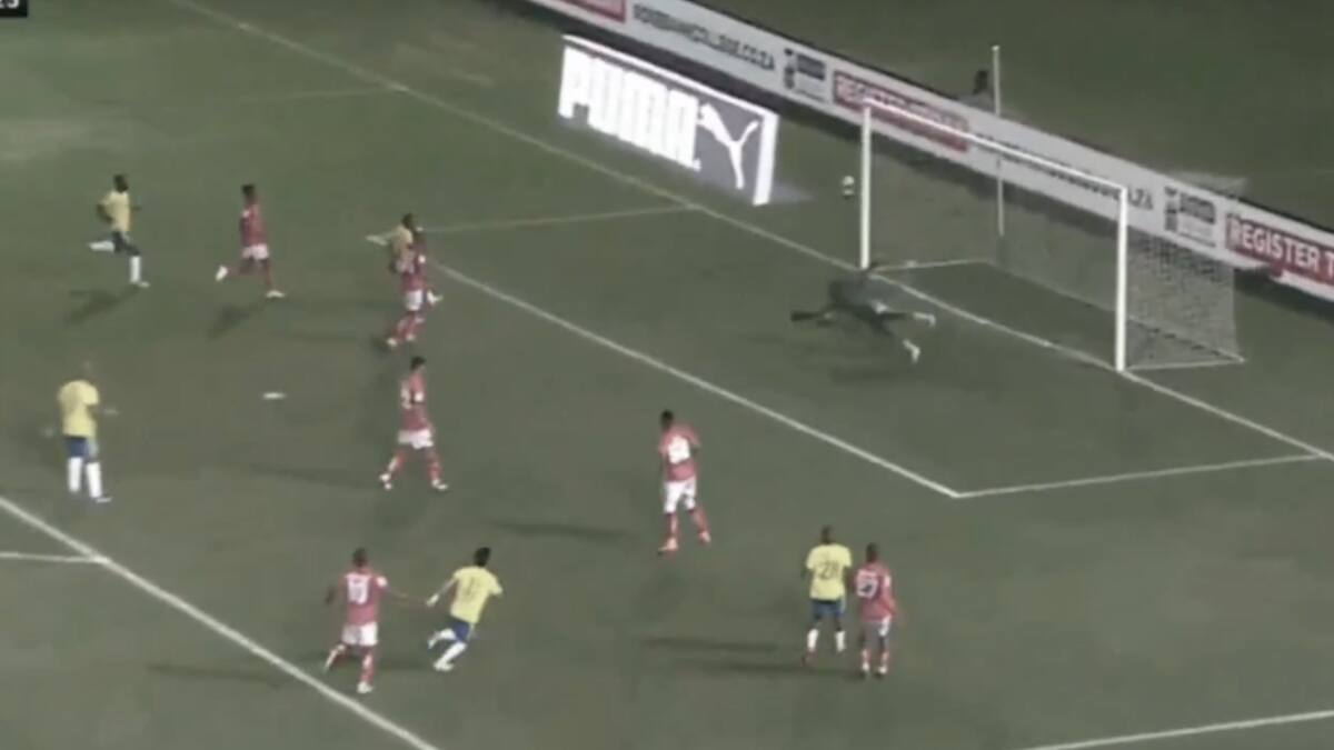 VIDEO | Atento, Córdova: no es considerado en La Roja y se mandó este golazo en Sudáfrica