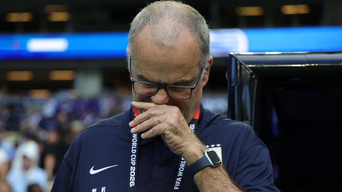 “Se agarra los millones y se va”: El escandaloso “golpe de Estado” que proponen en Uruguay contra Marcelo Bielsa