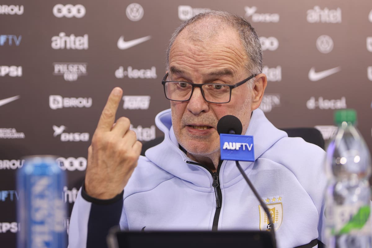 El técnico es apuntado desde Brasil por la lesión de Giorgian De Arrascaeta. Foto: EFE.