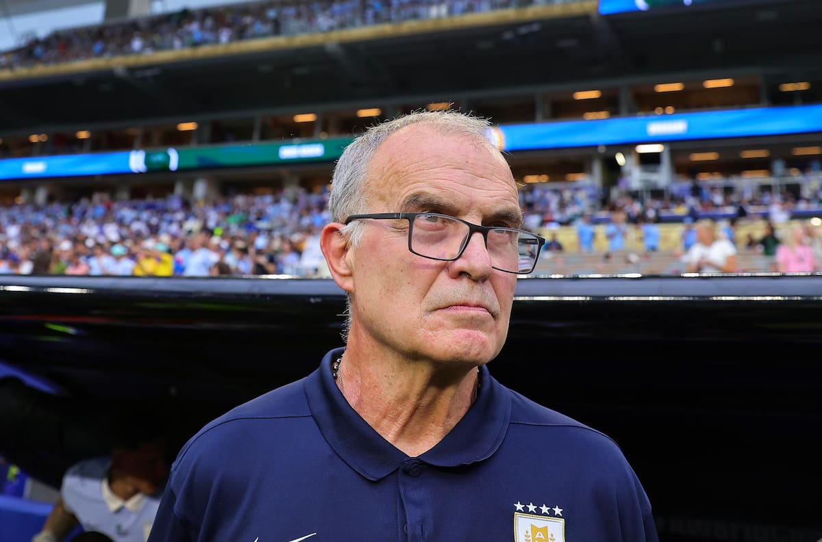 Revelan mensaje de Marcelo Bielsa a los jugadores de Uruguay: “Me dejaron solo”