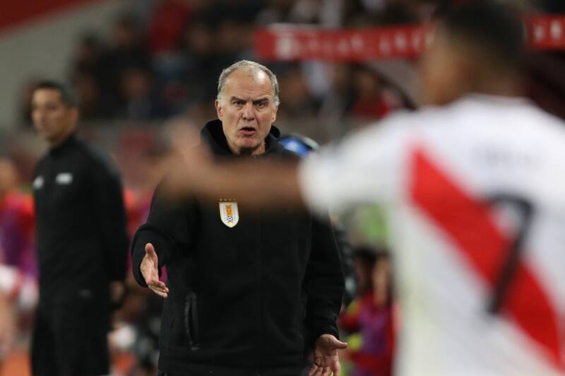 Bielsa no lo pasa bien en Uruguay. EFE